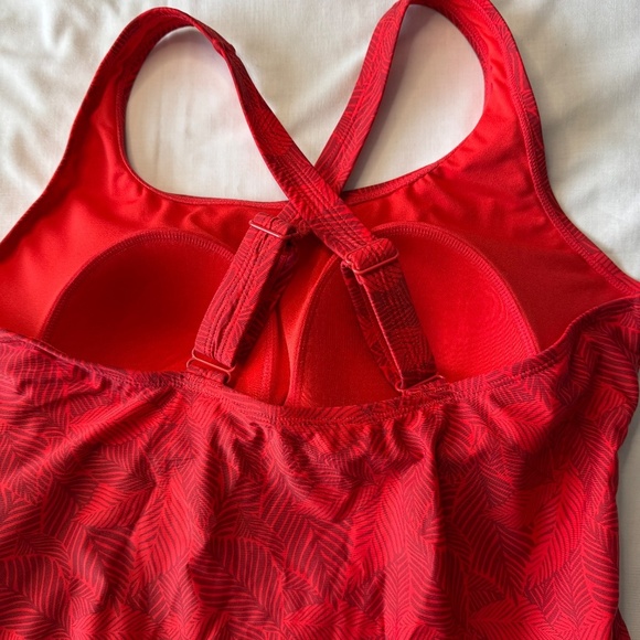 ROOTS Women's One-Piece Swimsuit 14 Allover Leaf Print Criss-Cross Straps Red - Picture 5 of 15